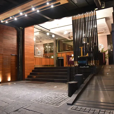L Hotel Seminyak