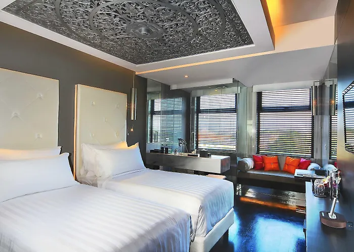 Hotel L