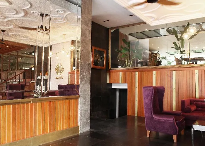 L Seminyak